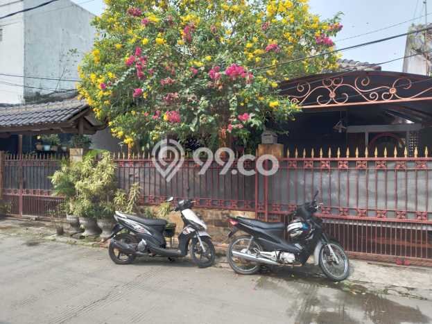 Dijual Hunian Rumah Terawat 4 Kamar di Bintara, Bekasi Dijual Hunian Rumah Terawat 4 Kamar di Bintara, Bekasi