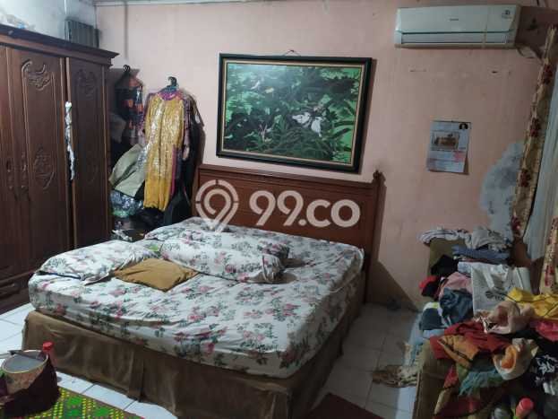 Dijual Hunian Rumah Terawat 4 Kamar di Bintara, Bekasi Dijual Hunian Rumah Terawat 4 Kamar di Bintara, Bekasi