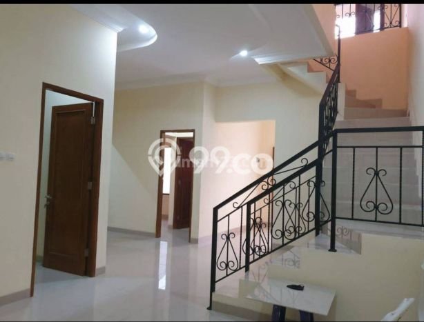 Hunian Mewah LB 250m2 Siap Pakai Desain Elegan di Rawamangun, Jakarta Timur Hunian Mewah LB 250m2 Siap Pakai Desain Elegan di Rawamangun, Jakarta Timur