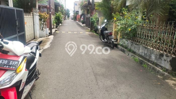 Rumah Luas Asri 3 KT Siap Huni di Pondok Bambu Jakarta Timur Rumah Luas Asri 3 KT Siap Huni di Pondok Bambu Jakarta Timur