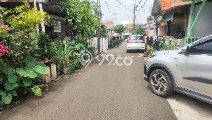 Rumah Luas Asri 3 KT Siap Huni di Pondok Bambu Jakarta Timur Rumah Luas Asri 3 KT Siap Huni di Pondok Bambu Jakarta Timur