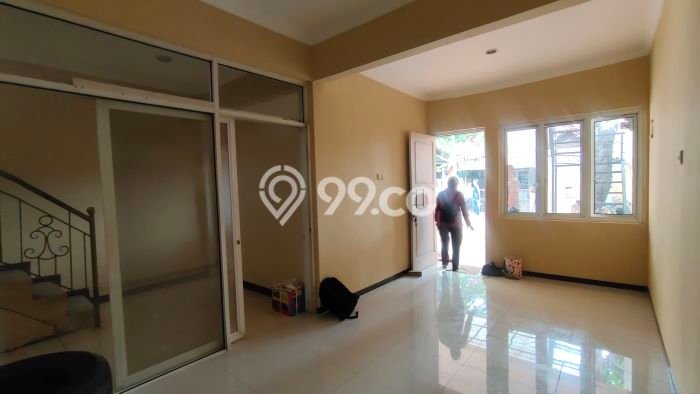 Dijual Hunian Rumah Terawat 4 KT di Jatibening, Bekasi Dijual Hunian Rumah Terawat 4 KT di Jatibening, Bekasi