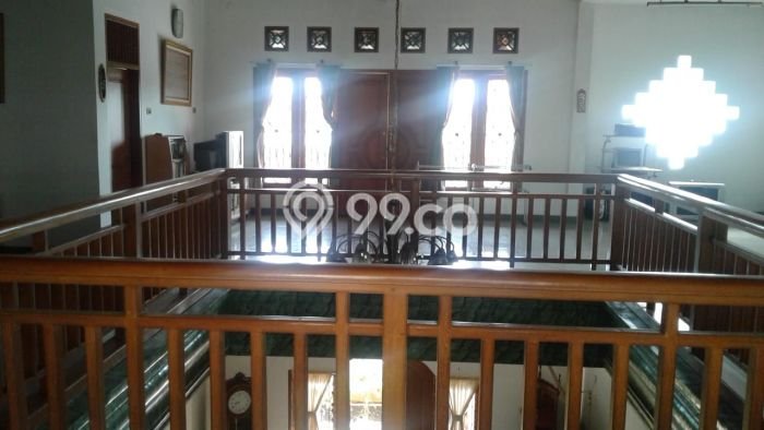 Rumah Luxury Modern Tanpa Renovasi di Pondok Kelapa Jakarta Timur Rumah Luxury Modern Tanpa Renovasi di Pondok Kelapa Jakarta Timur