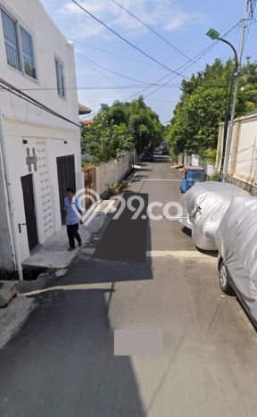 Rumah Luas Asri 4 KT Siap Pakai di Pulomas Jakarta Timur Rumah Luas Asri 4 KT Siap Pakai di Pulomas Jakarta Timur