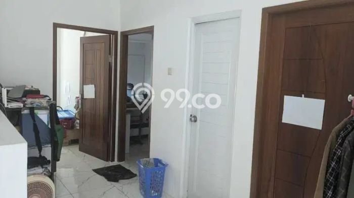 Rumah Luas Asri 4 KT Siap Pakai di Pulomas Jakarta Timur Rumah Luas Asri 4 KT Siap Pakai di Pulomas Jakarta Timur