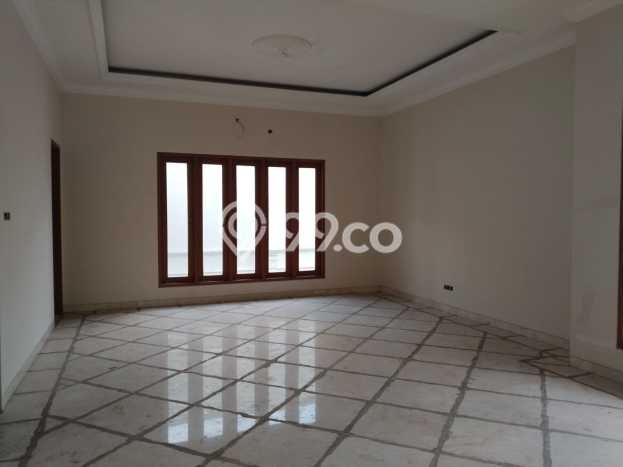Hunian Mewah Siap Huni LT 324m2 di Duren Sawit, Jakarta Timur Hunian Mewah Siap Huni LT 324m2 di Duren Sawit, Jakarta Timur