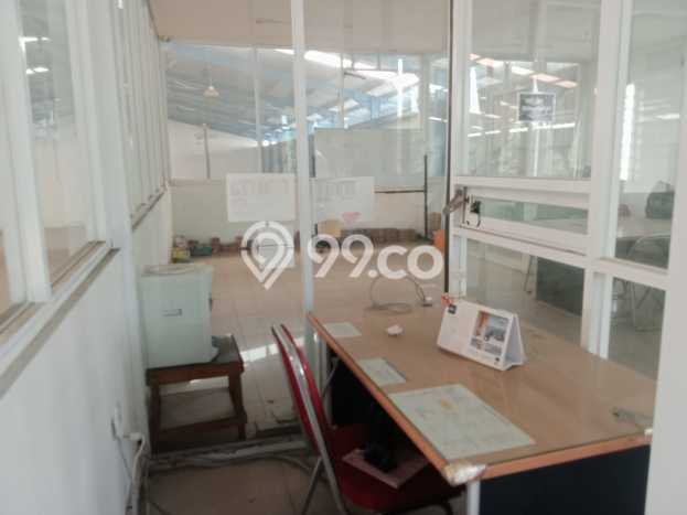 Area Ramai! Gudang Dijual di Tarumajaya untuk Bisnis Luas Bangunan 2867m2 Area Ramai! Gudang Dijual di Tarumajaya untuk Bisnis Luas Bangunan 2867m2