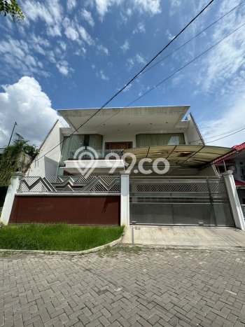 Rumah Elit LB 670m2 Siap Huni Desain Elegan di Sidoarjo, Surabaya Rumah Elit LB 670m2 Siap Huni Desain Elegan di Sidoarjo, Surabaya