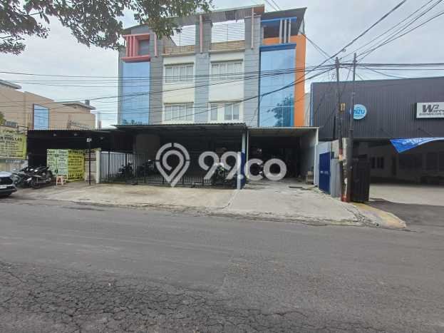 Ruko Bagus Dijual di Sukomanunggal Surabaya Strategis Cocok untuk Kembangkan Bisnis Ruko Bagus Dijual di Sukomanunggal Surabaya Strategis Cocok untuk Kembangkan Bisnis