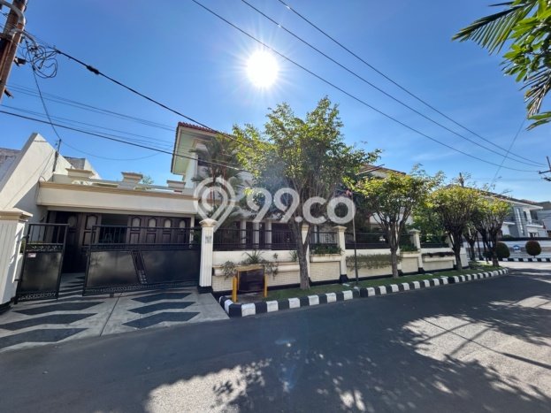 Rumah Nyaman dengan Luas Tanah 540m2m² dan Luas Bangunan 500m2m² di Kawasan , Surabaya Rumah Nyaman dengan Luas Tanah 540m2m² dan Luas Bangunan 500m2m² di Kawasan , Surabaya
