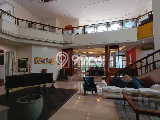 Rumah Luxury Modern Tanpa Renovasi di Darmo permai Surabaya Rumah Luxury Modern Tanpa Renovasi di Darmo permai Surabaya