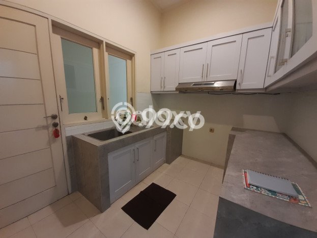 Rumah Luxury Modern Siap Huni di Citraland Surabaya Rumah Luxury Modern Siap Huni di Citraland Surabaya