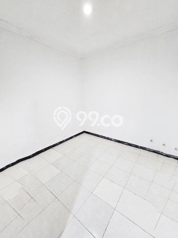 For Sale Hunian Rumah Terawat 3 Kamar di Bintaro, Tangerang Selatan For Sale Hunian Rumah Terawat 3 Kamar di Bintaro, Tangerang Selatan