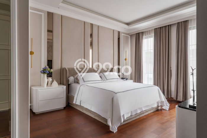 Rumah Mewah LB 218m2 Siap Huni Desain Elegan di Bintaro, Tangerang Selatan Rumah Mewah LB 218m2 Siap Huni Desain Elegan di Bintaro, Tangerang Selatan