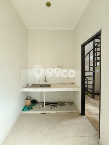For Sale Hunian Rumah Terawat 3 KT di Bintaro, Tangerang Selatan For Sale Hunian Rumah Terawat 3 KT di Bintaro, Tangerang Selatan