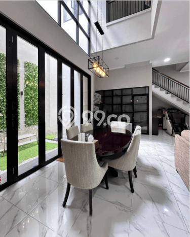 Hunian Mewah LB 385m2 Siap Huni Desain Elegan di Bintaro, Tangerang Selatan Hunian Mewah LB 385m2 Siap Huni Desain Elegan di Bintaro, Tangerang Selatan