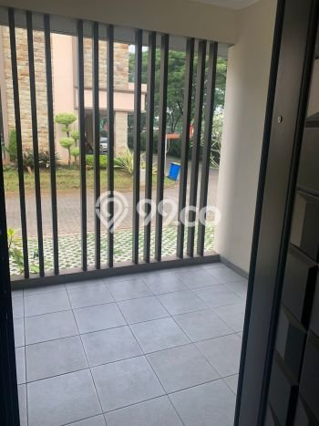 Rumah Elit LB 162m2 Siap Huni Desain Elegan di Bintaro, Tangerang Selatan Rumah Elit LB 162m2 Siap Huni Desain Elegan di Bintaro, Tangerang Selatan