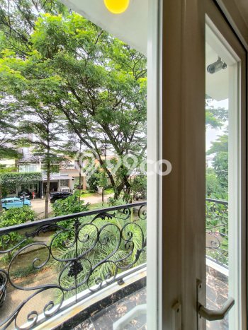 Rumah Luxury Modern Tanpa Renovasi di Bintaro Tangerang Selatan Rumah Luxury Modern Tanpa Renovasi di Bintaro Tangerang Selatan