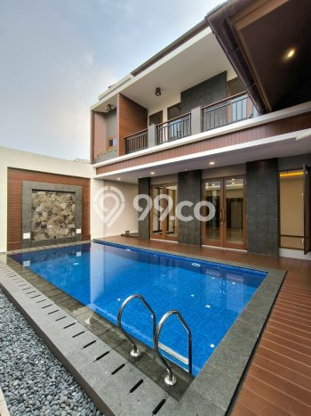 Ready to Use! Luxury House LT 314m2 Desain Modern di Bintaro Ready to Use! Luxury House LT 314m2 Desain Modern di Bintaro