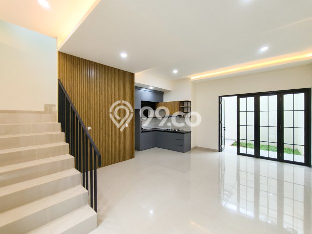 Rumah Modern 3 KT di Bintaro Tangerang Selatan Semi Furnished Rumah Modern 3 KT di Bintaro Tangerang Selatan Semi Furnished