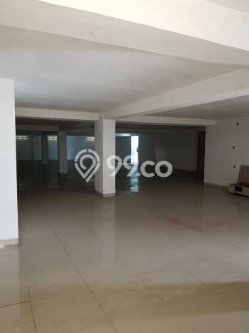 LOKASI PREMIUM! Gudang di Kalideres, Luas 1500m2m², Area Bisnis LOKASI PREMIUM! Gudang di Kalideres, Luas 1500m2m², Area Bisnis