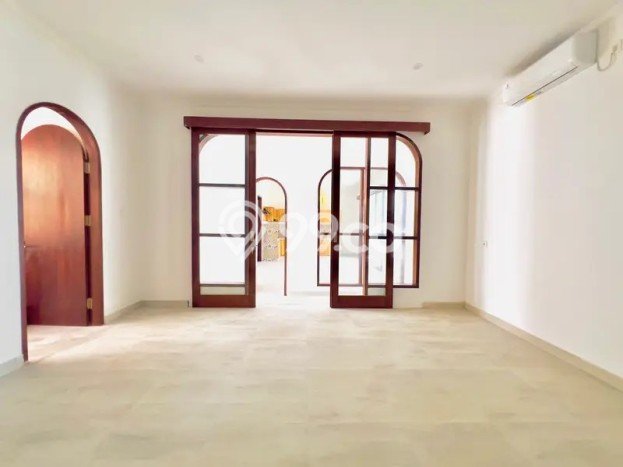 Vila Potensial di , Luas 250m2m², Lingkungan Asri Vila Potensial di , Luas 250m2m², Lingkungan Asri