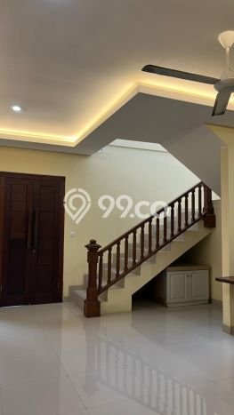 Sewa Rumah Murah di Kerobokan Kaja Badung Punya 4 KT Sewa Rumah Murah di Kerobokan Kaja Badung Punya 4 KT