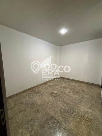 Hunian Elit LB 200m2 Siap Huni Desain Elegan di Buaran, Jakarta Timur Hunian Elit LB 200m2 Siap Huni Desain Elegan di Buaran, Jakarta Timur