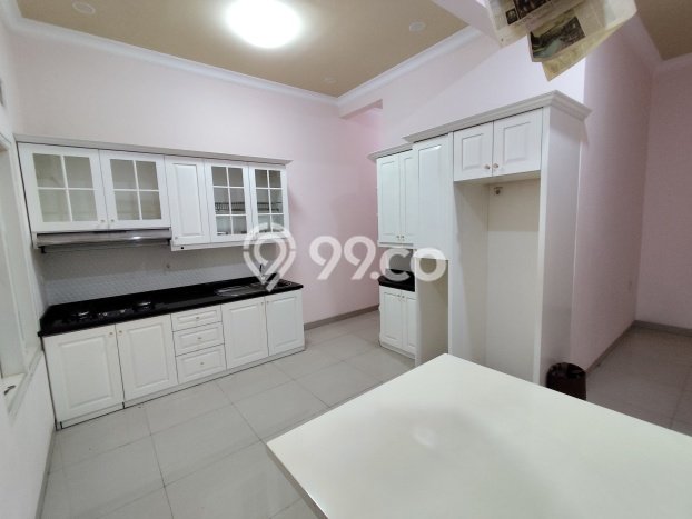 Siap Huni Rumah Mewah 5 Kamar di Jatinegara Dekat ke Mana Pun Siap Huni Rumah Mewah 5 Kamar di Jatinegara Dekat ke Mana Pun
