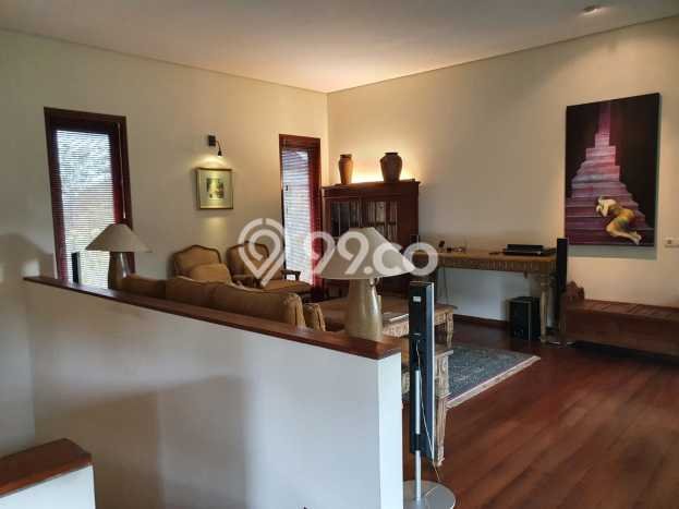 Rumah Luxury Modern Siap Huni di Dago Pakar Bandung Rumah Luxury Modern Siap Huni di Dago Pakar Bandung