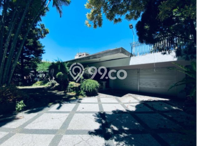 Rumah Modern Disewakan di Coblong Bandung Lokasi Sangat Strategis Rumah Modern Disewakan di Coblong Bandung Lokasi Sangat Strategis