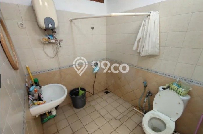 FEATURED! Rumah Asri di , LT 750m2m² Bangunan 390m2m² FEATURED! Rumah Asri di , LT 750m2m² Bangunan 390m2m²