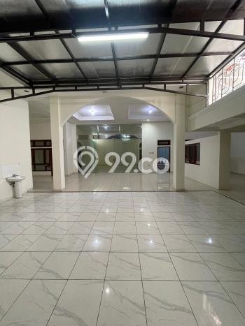 DIJUAL CEPAT! Rumah Ready Stock Area Strategis Cipaganti, LT 503m² Bangunan 300m² DIJUAL CEPAT! Rumah Ready Stock Area Strategis Cipaganti, LT 503m² Bangunan 300m²