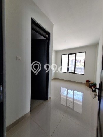 Rumah Mewah LB 300m2 Siap Huni Desain Elegan di Setiabudi, Bandung Rumah Mewah LB 300m2 Siap Huni Desain Elegan di Setiabudi, Bandung