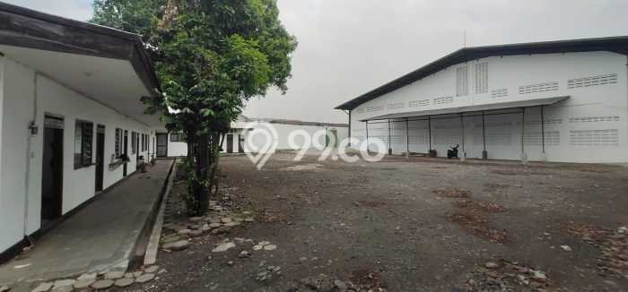 Gudang Area Bisnis Kawasan Bojongloa Kidul, Luas 2066m², Kawasan Niaga Gudang Area Bisnis Kawasan Bojongloa Kidul, Luas 2066m², Kawasan Niaga
