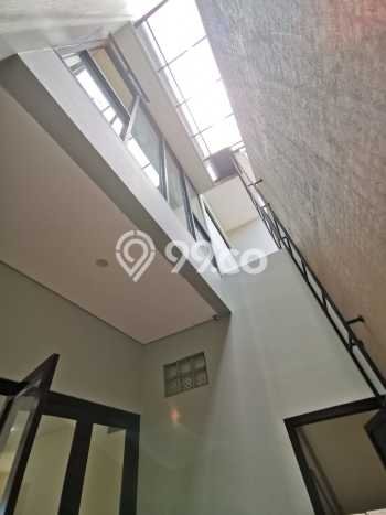 Hunian Idaman dengan Luas Tanah 94m² di Lingkungan Asri Margahayu, Bandung Hunian Idaman dengan Luas Tanah 94m² di Lingkungan Asri Margahayu, Bandung