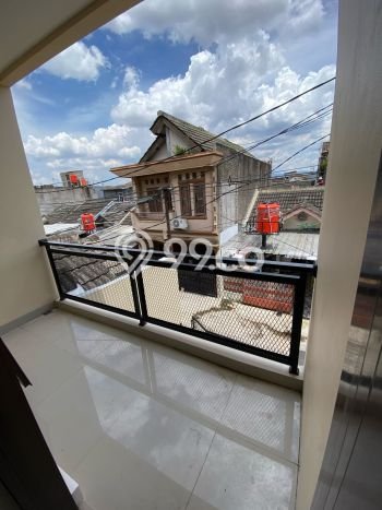 Hunian Impian Keluarga! Rumah 2 Lantai di Cibaduyut, Bandung, LT 60m² LB 85m² Hunian Impian Keluarga! Rumah 2 Lantai di Cibaduyut, Bandung, LT 60m² LB 85m²