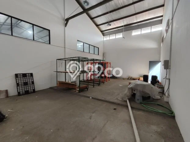 Disewakan Gudang komersial di Cangkuang luas bangunan 650m2 Disewakan Gudang komersial di Cangkuang luas bangunan 650m2