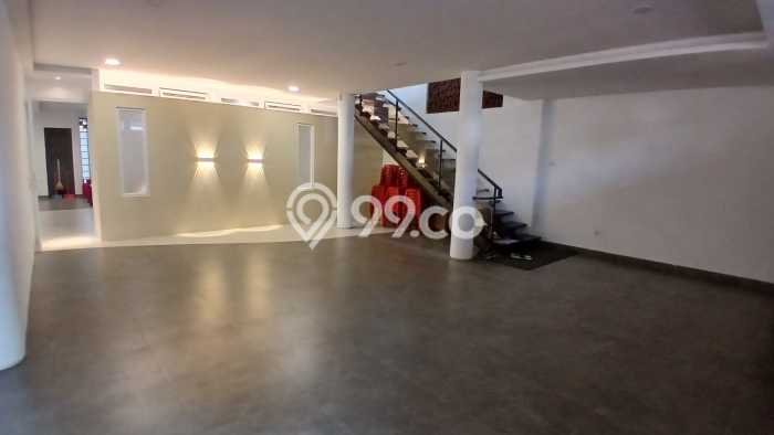 Siap Huni Rumah Mewah 4 Kamar di Babakan Ciparay Dekat ke Mana Saja Siap Huni Rumah Mewah 4 Kamar di Babakan Ciparay Dekat ke Mana Saja