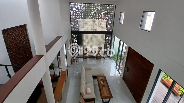 Hunian Eksklusif Dijual LT 242m2 di Babakan Ciparay, Bandung Hunian Eksklusif Dijual LT 242m2 di Babakan Ciparay, Bandung