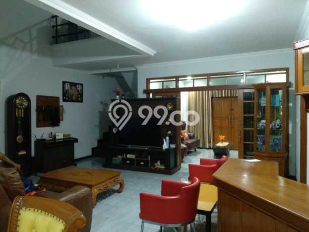 Rumah Eksklusif Siap Huni LT 200m2 di Astanaanyar, Bandung Rumah Eksklusif Siap Huni LT 200m2 di Astanaanyar, Bandung
