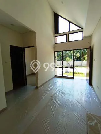 Rumah Minimalis 2 KT LT 9000m2 di Sentul City Rumah Minimalis 2 KT LT 9000m2 di Sentul City