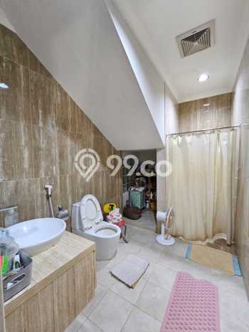 Rumah Elit Modern Siap Huni di Pondok Indah Jakarta Selatan Rumah Elit Modern Siap Huni di Pondok Indah Jakarta Selatan