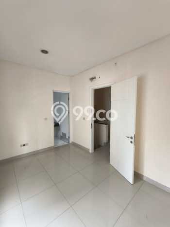 Jual Rumah Mewah Elegan Dengan View Eksklusif di Green Lake City, Jakarta Barat Jual Rumah Mewah Elegan Dengan View Eksklusif di Green Lake City, Jakarta Barat