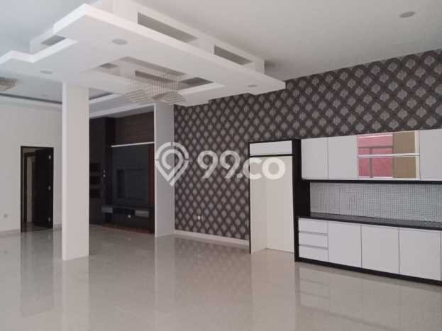 BEST PRICE! Rumah Berkualitas area Alam Sutera, Luas 300m² LB 700m² BEST PRICE! Rumah Berkualitas area Alam Sutera, Luas 300m² LB 700m²