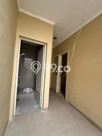For Sale Hunian Rumah Terawat 3 KT di Green Lake City, Jakarta Barat For Sale Hunian Rumah Terawat 3 KT di Green Lake City, Jakarta Barat
