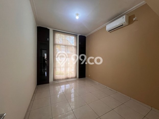 Rumah Mewah LB 151m2 Siap Pakai Desain Elegan di Alam Sutera, Tangerang Rumah Mewah LB 151m2 Siap Pakai Desain Elegan di Alam Sutera, Tangerang