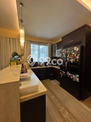 Hunian Mewah Dijual LT 440m2 di BSD, Tangerang Selatan Hunian Mewah Dijual LT 440m2 di BSD, Tangerang Selatan