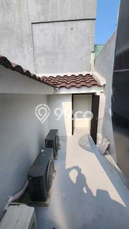Rumah Luas Asri 3 KT Siap Huni di Daan Mogot Jakarta Barat Rumah Luas Asri 3 KT Siap Huni di Daan Mogot Jakarta Barat