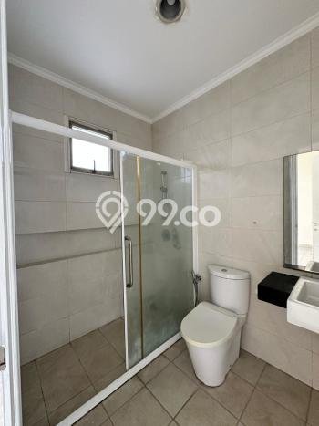 For Sale Hunian Rumah Terawat 3 KT di Green Lake City, Jakarta Barat For Sale Hunian Rumah Terawat 3 KT di Green Lake City, Jakarta Barat